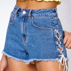 PacSun SZ 28 High-Rise Medium Wash Blue Lace-Up Sides Frayed Hems Denim Shorts